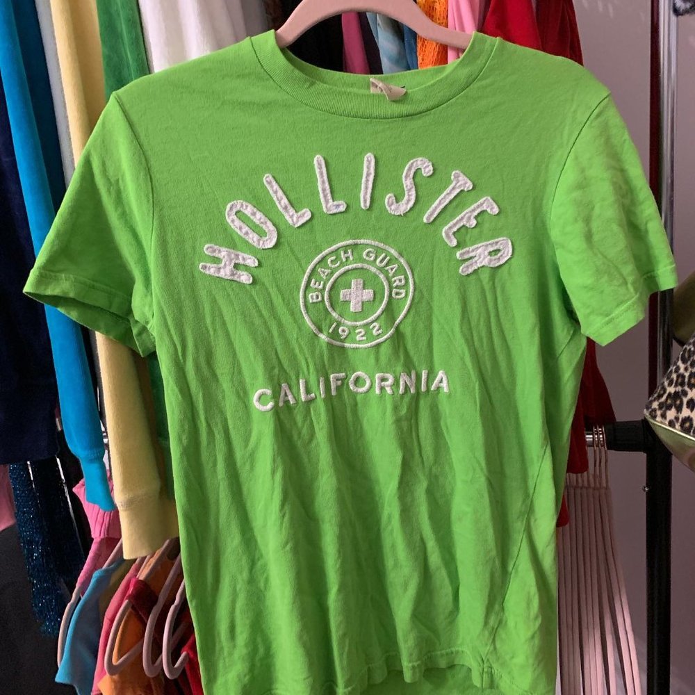 Lime Green HOLLISTER tee 💚